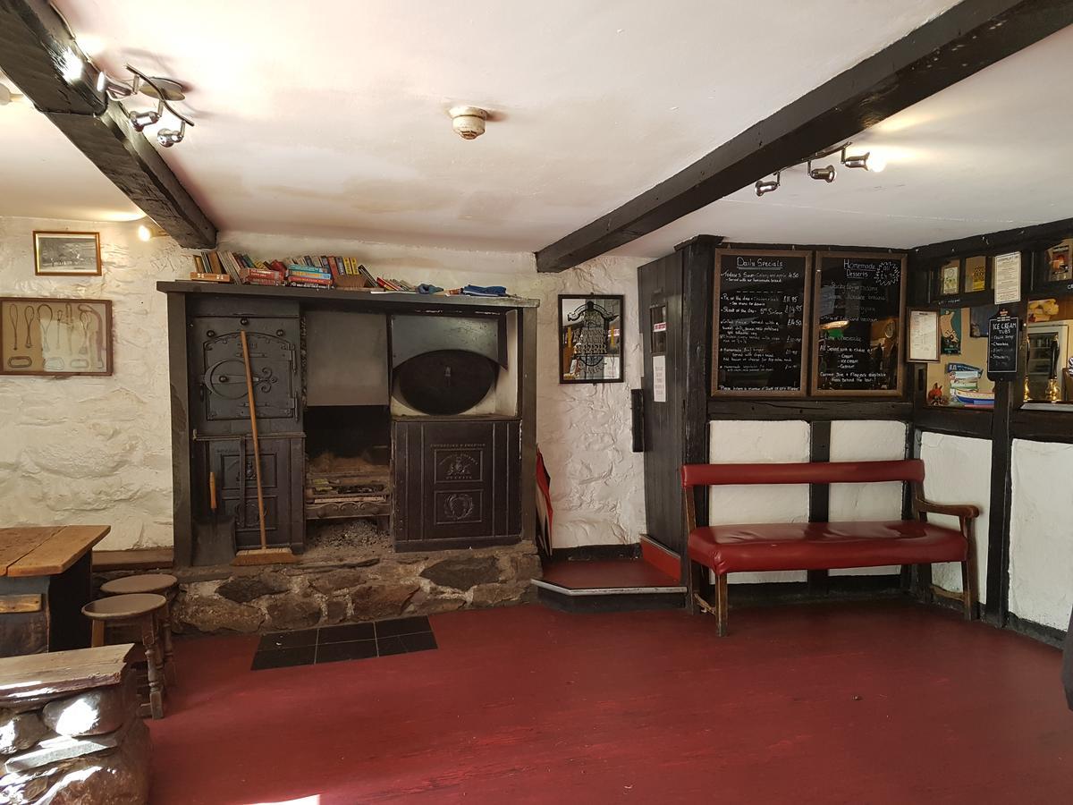 The Old Dungeon Ghyll Hotel Great Langdale Extérieur photo