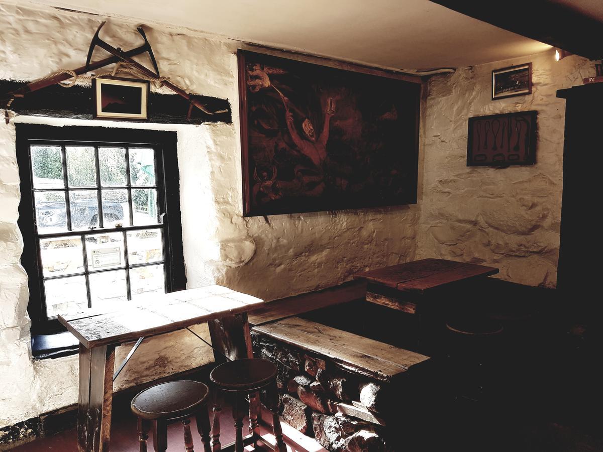 The Old Dungeon Ghyll Hotel Great Langdale Extérieur photo