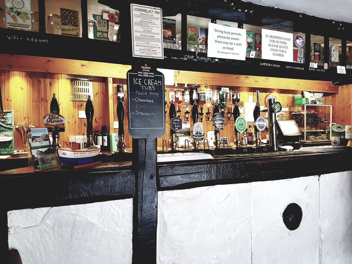 The Old Dungeon Ghyll Hotel Great Langdale Extérieur photo