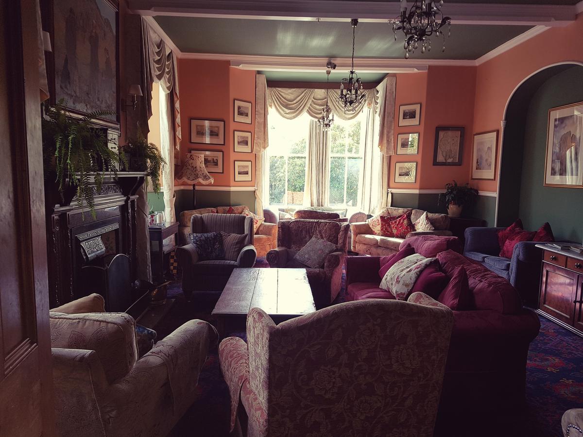 The Old Dungeon Ghyll Hotel Great Langdale Extérieur photo