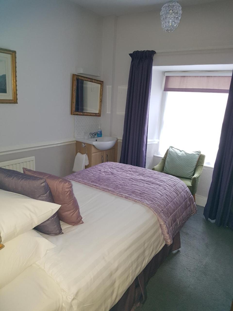 The Old Dungeon Ghyll Hotel Great Langdale Extérieur photo