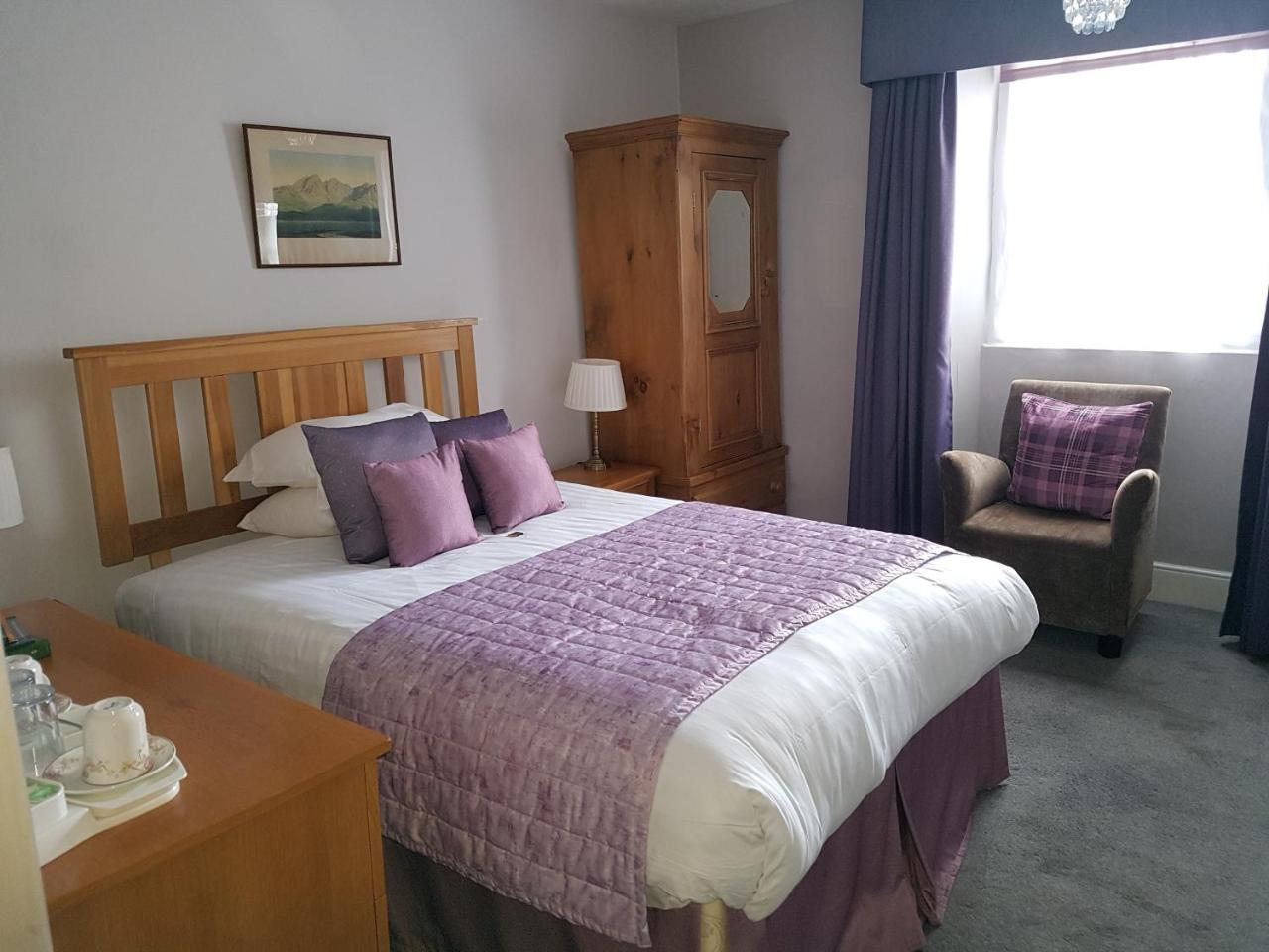 The Old Dungeon Ghyll Hotel Great Langdale Extérieur photo